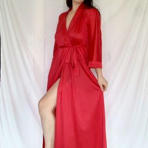 Vintage 70s Vanity Fair Red Satin Tie Waist Robe S